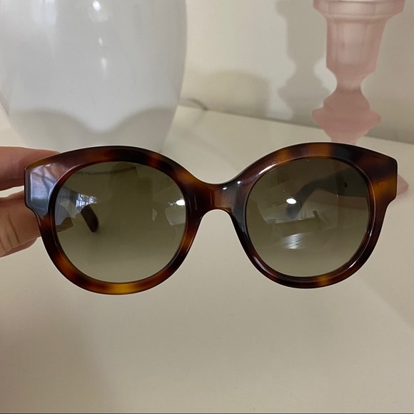 Authentic Gucci sunglasses - Picture 2 of 7